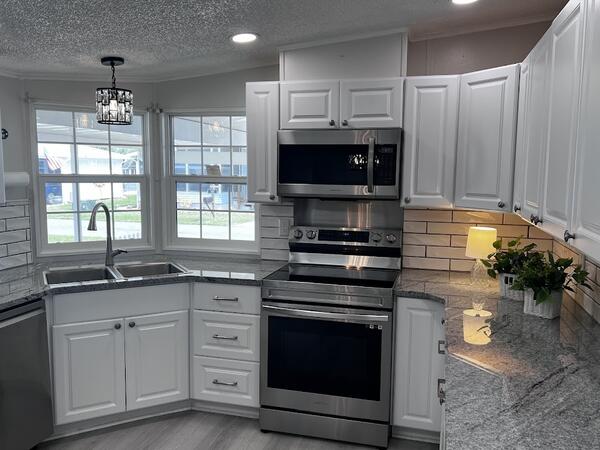 419 Tennis Lane a Winter Haven, FL Mobile or Manufactured Home for Sale